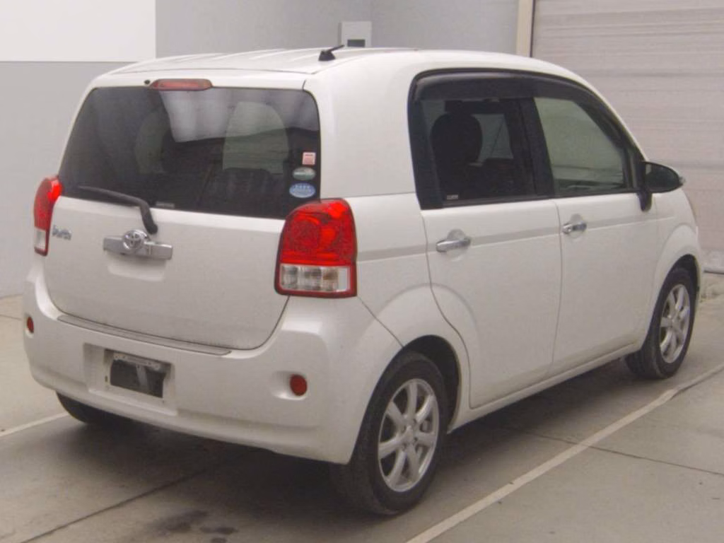 TOYOTA PORTE
