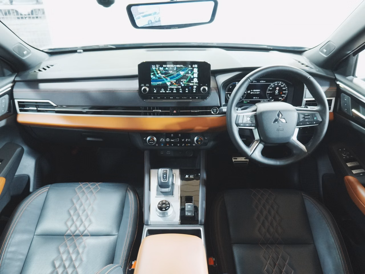MITSUBISHI OUTLANDER
