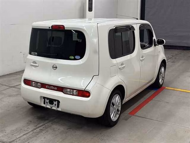 NISSAN CUBE