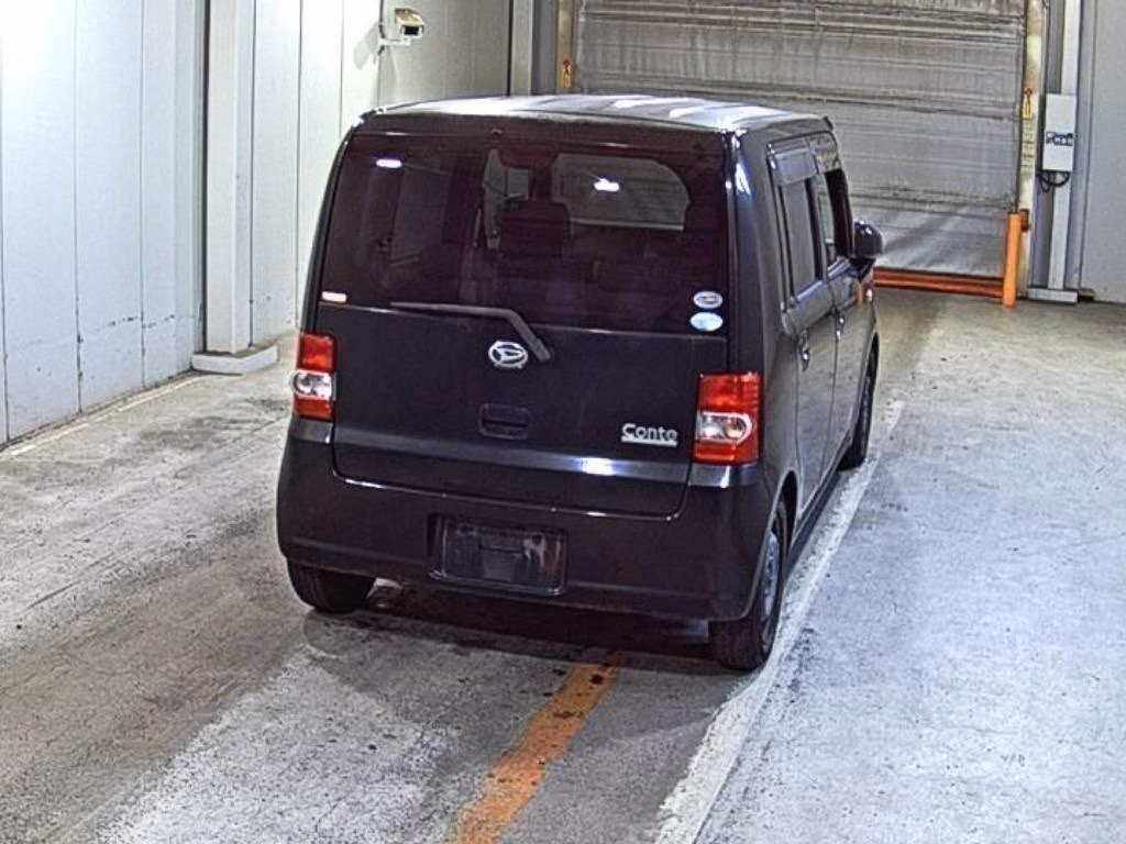 DAIHATSU MOVE CONTE