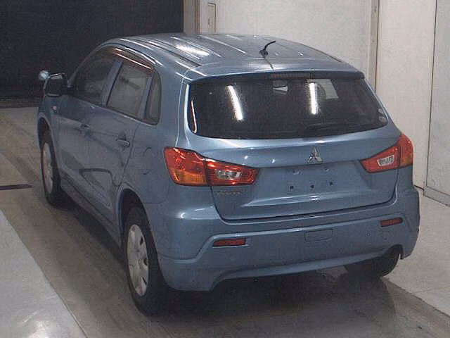 MITSUBISHI RVR