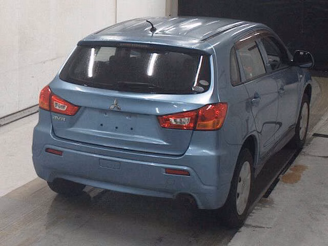 MITSUBISHI RVR
