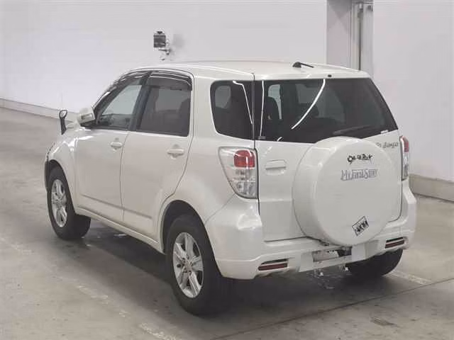 DAIHATSU BE-GO