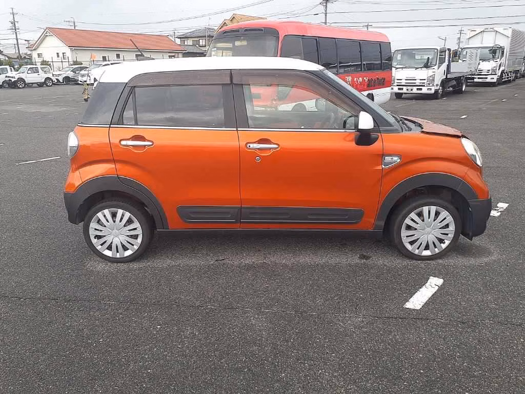 DAIHATSU CAST