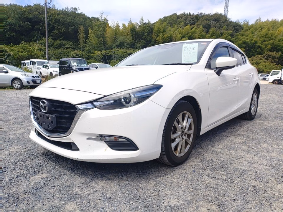 MAZDA AXELA
