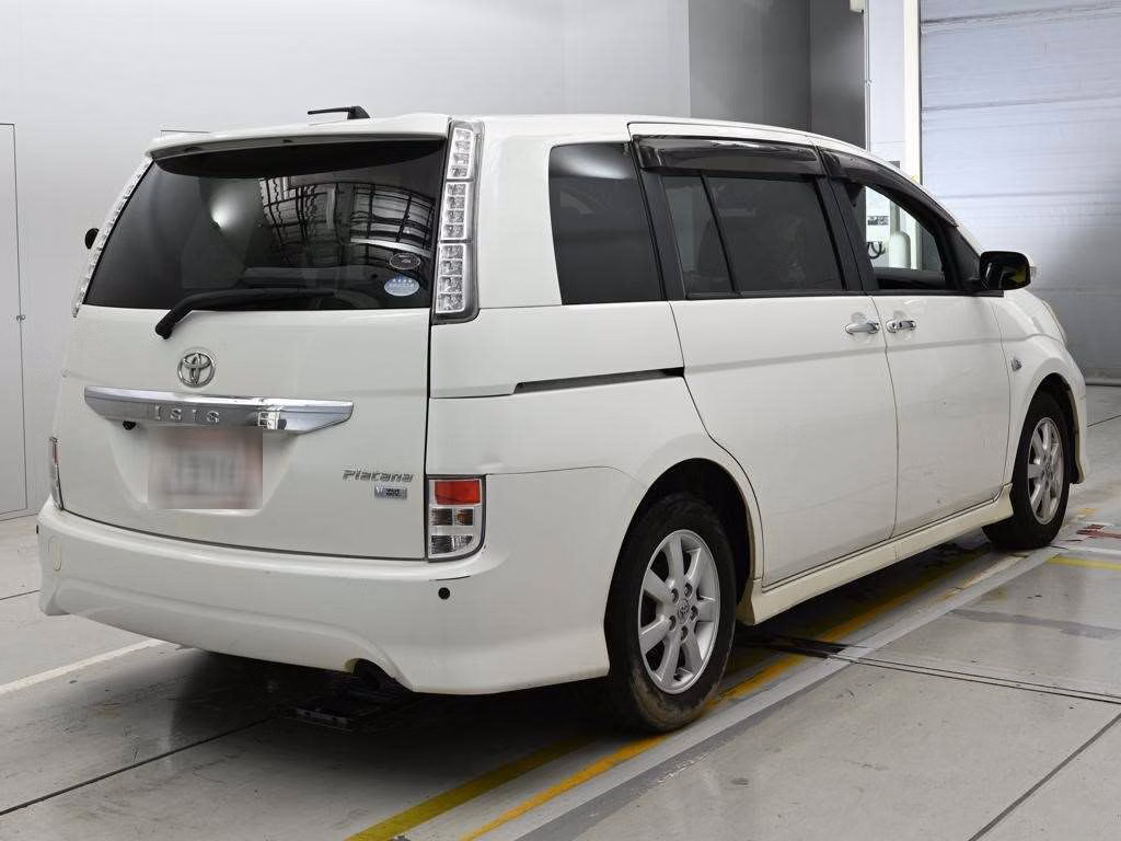 TOYOTA ISIS