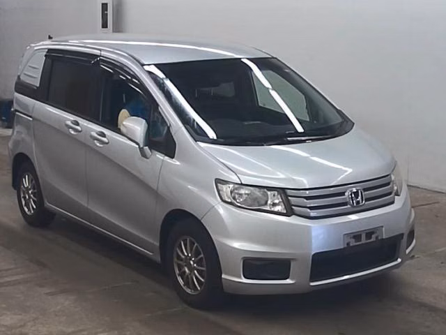 Honda Freed Spike