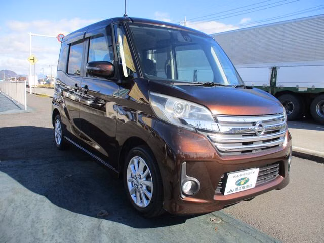 NISSAN DAYZ ROOX