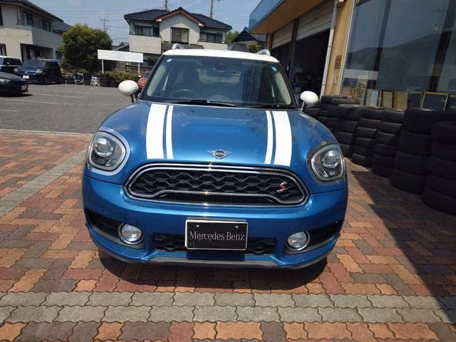 MINI CROSSOVER