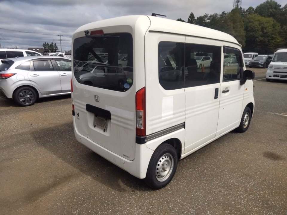 HONDA N-VAN