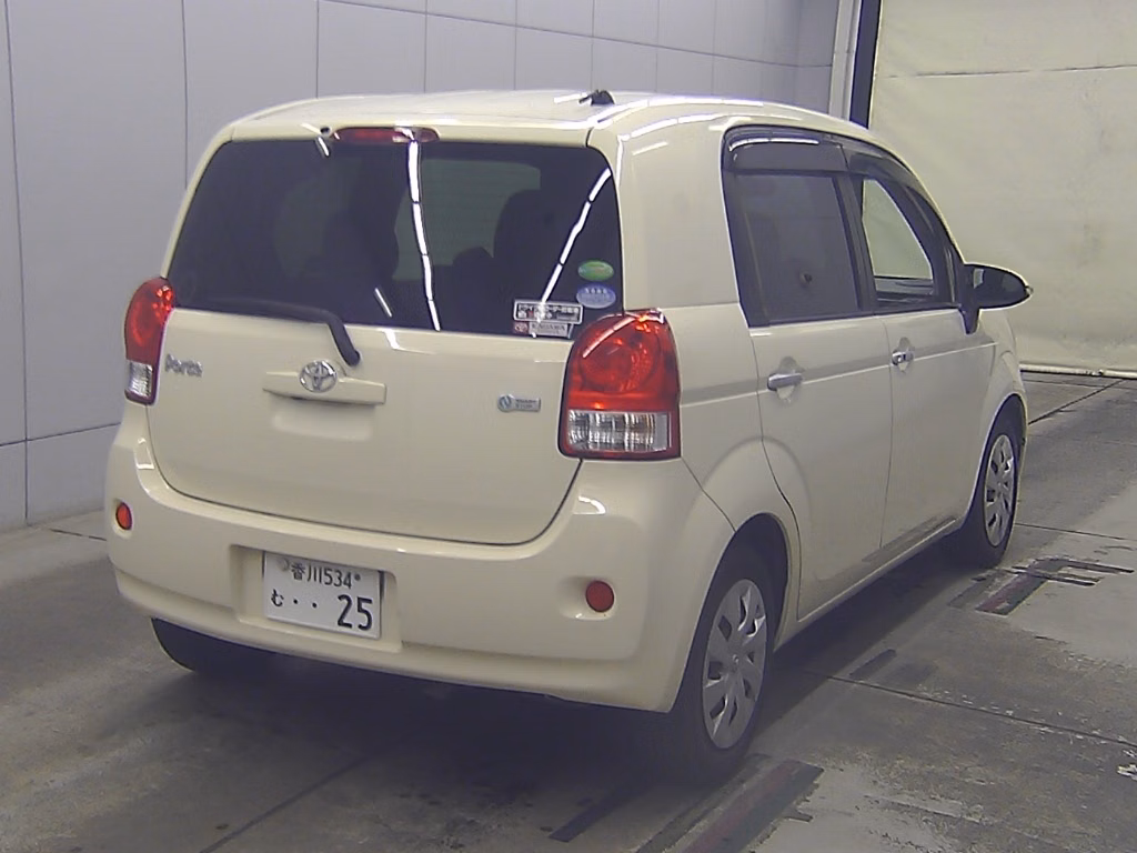 TOYOTA PORTE
