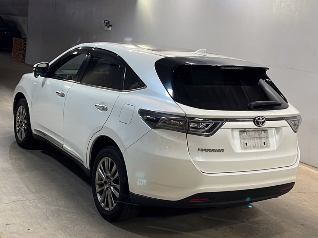 TOYOTA HARRIER