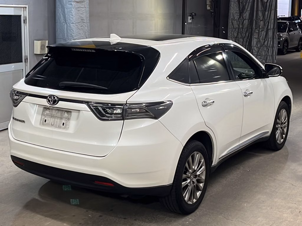 TOYOTA HARRIER