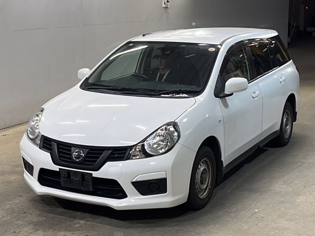 Nissan AD