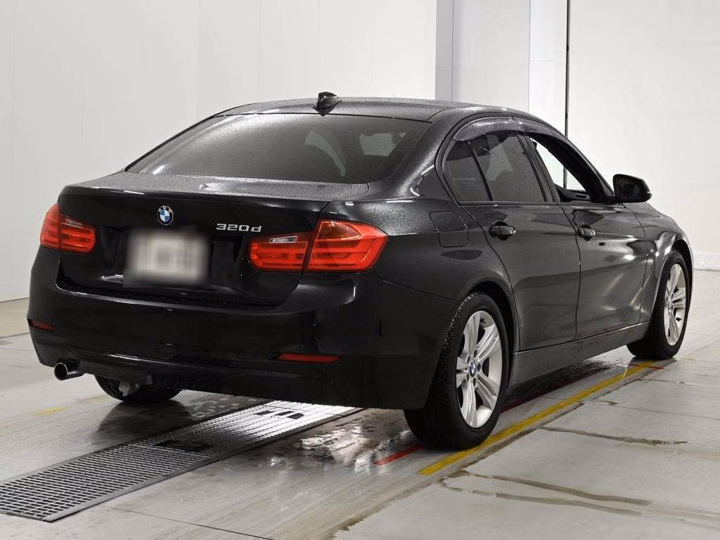 BMW 3-SERIES