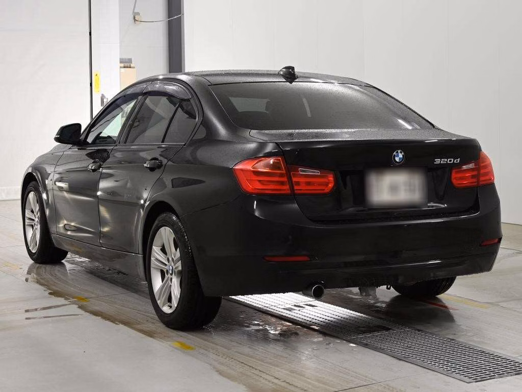BMW 3-SERIES