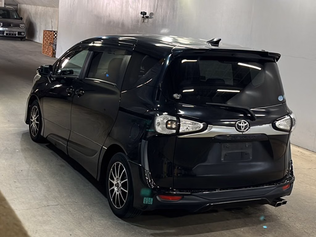 TOYOTA SIENTA
