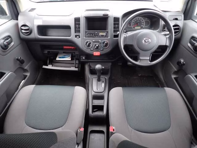 MAZDA FAMILIA