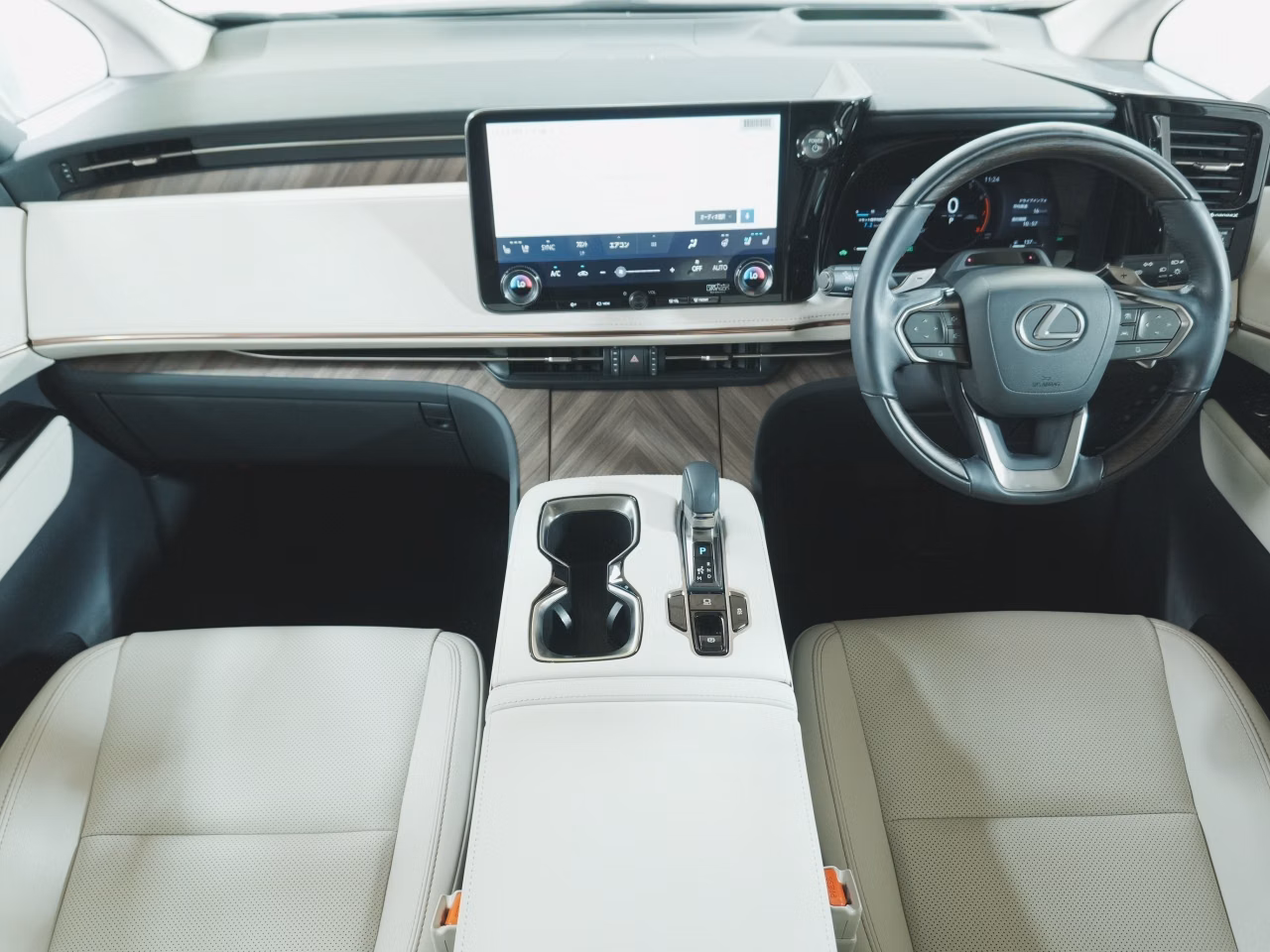 Lexus LM500h