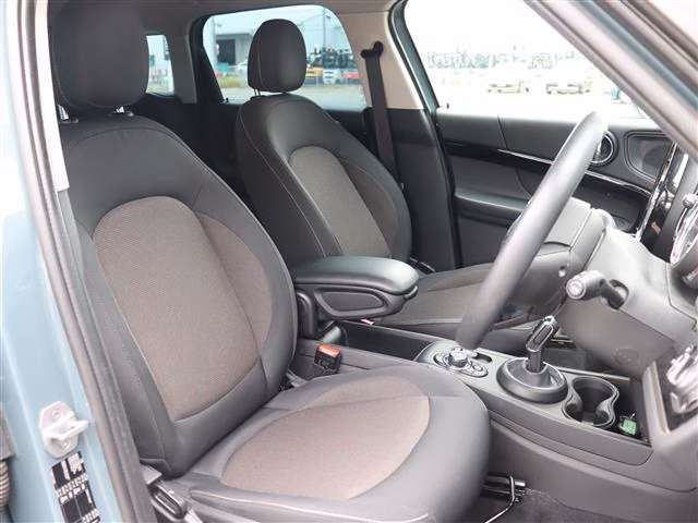 MINI CROSSOVER