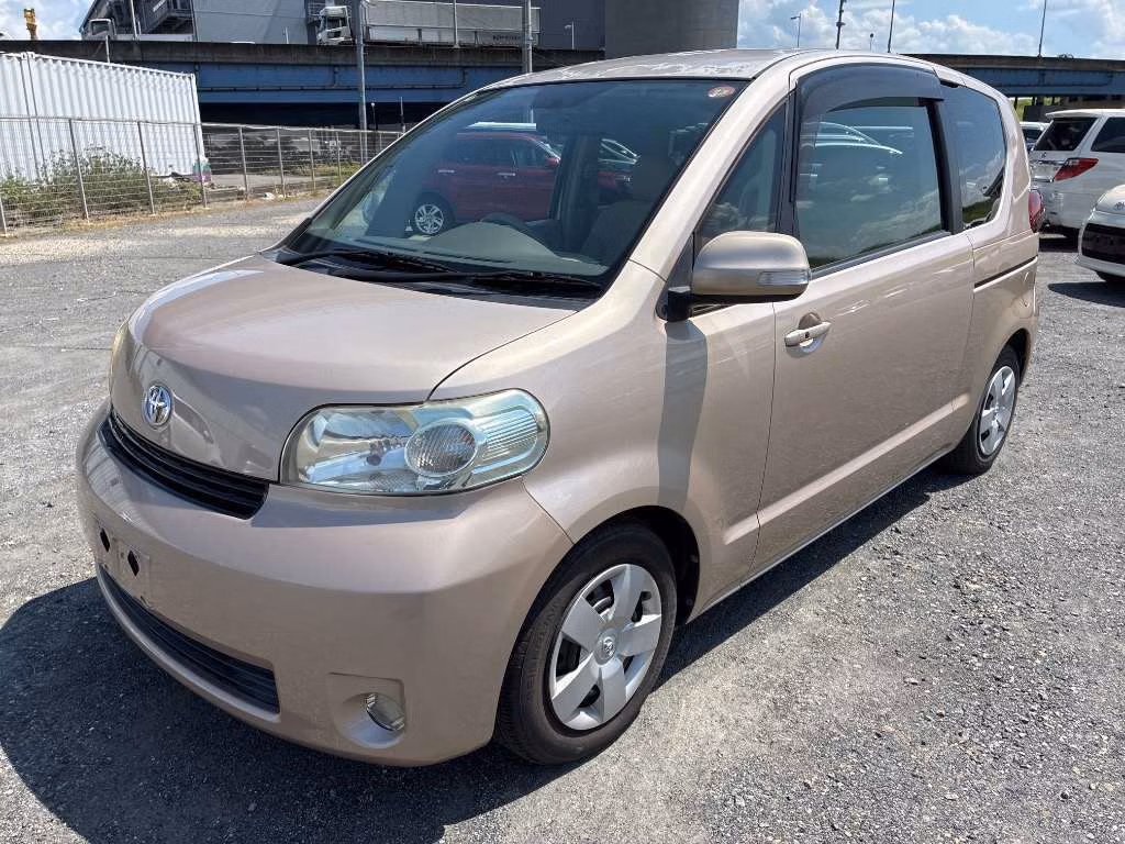 TOYOTA PORTE