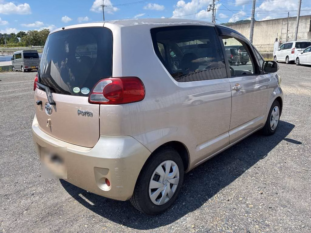 TOYOTA PORTE
