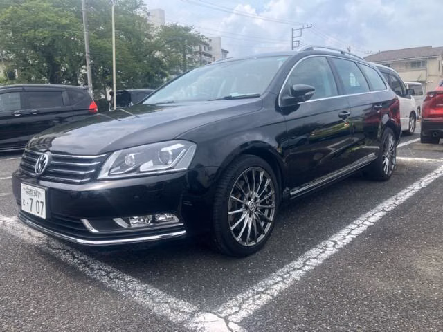 VOLKSWAGEN PASSAT