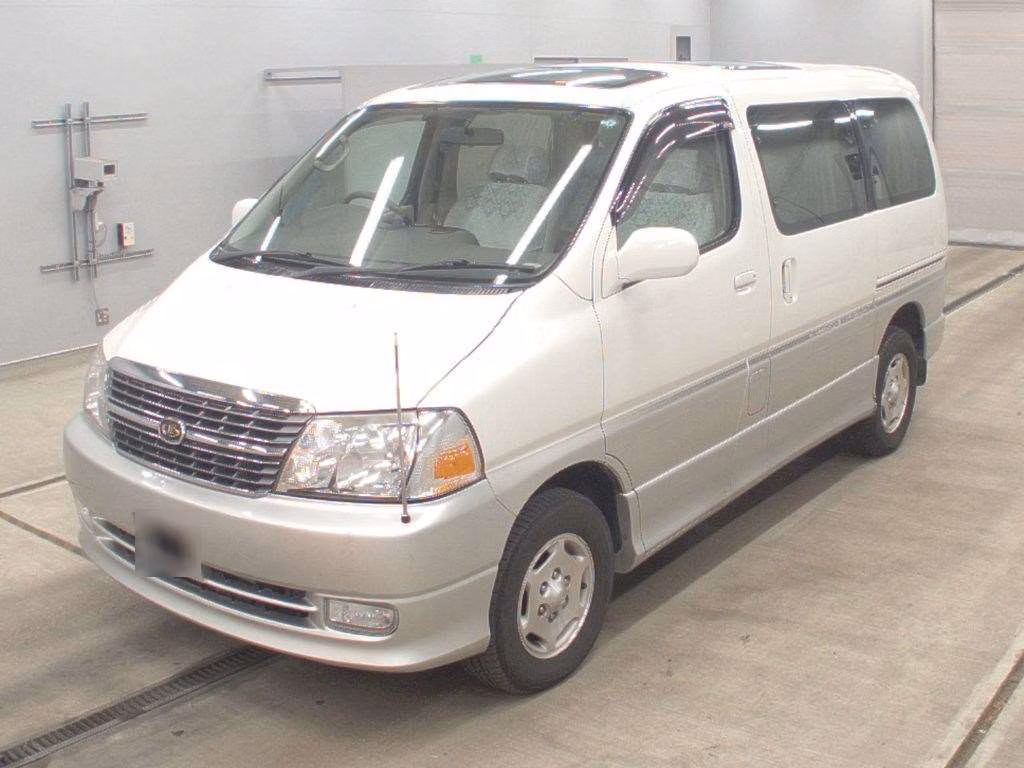 TOYOTA GRANVIA