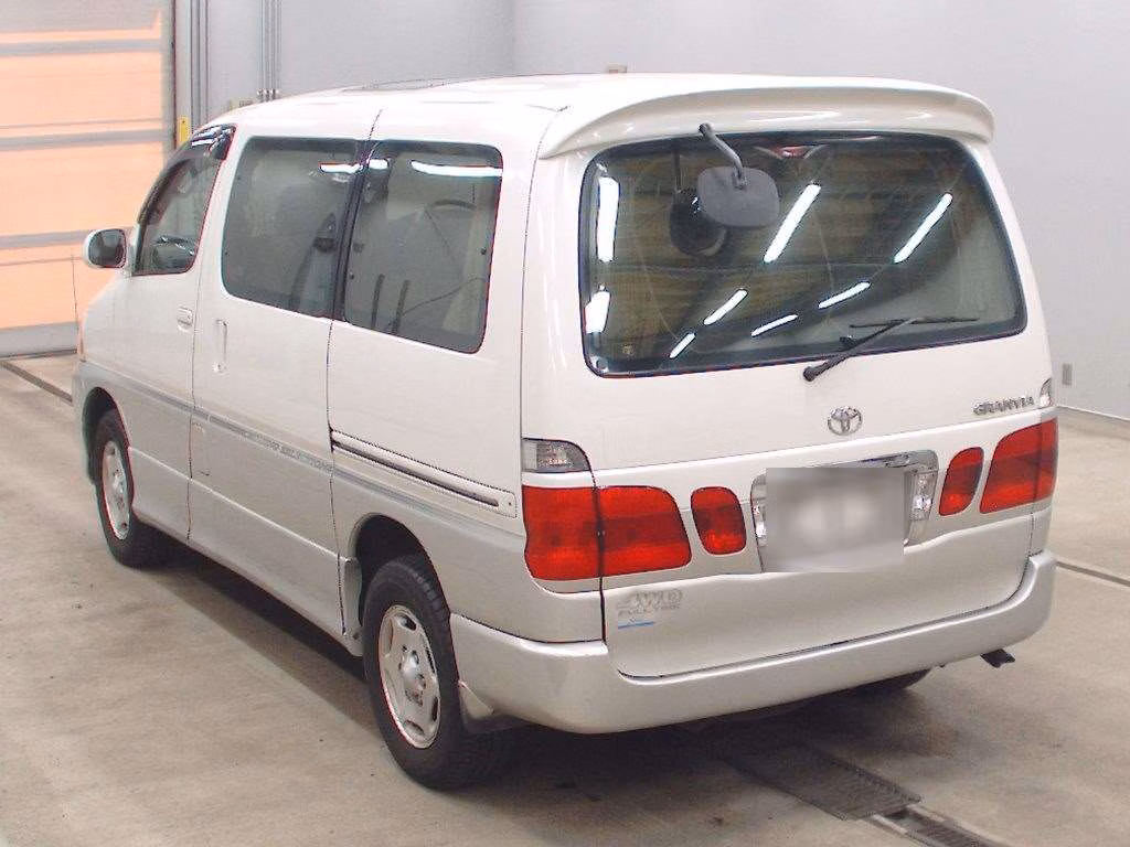 TOYOTA GRANVIA