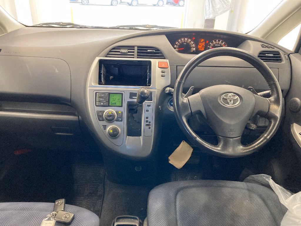 TOYOTA RACTIS