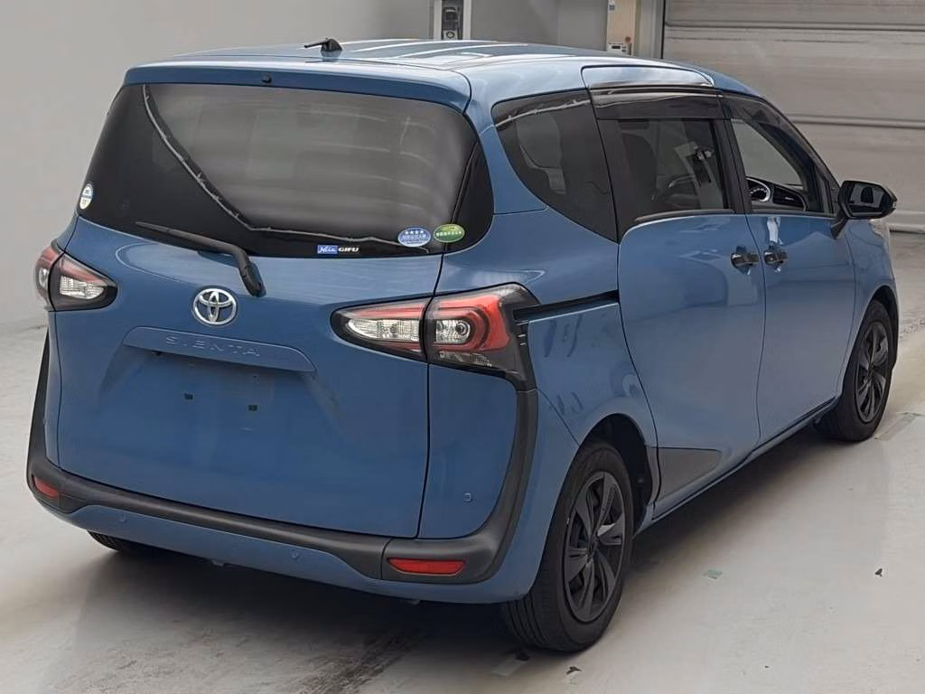 TOYOTA SIENTA