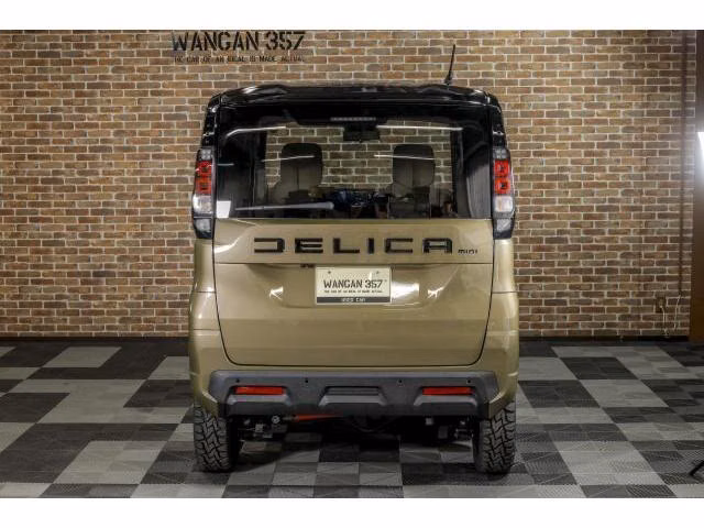 MITSUBISHI DELICA MINI