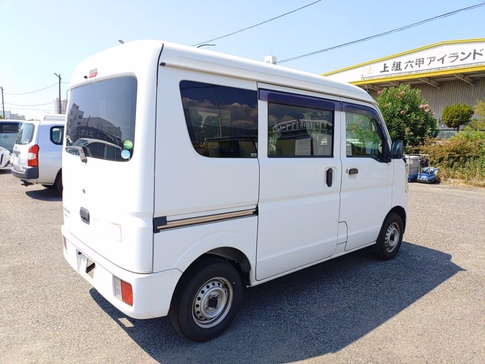 MITSUBISHI MINICAB