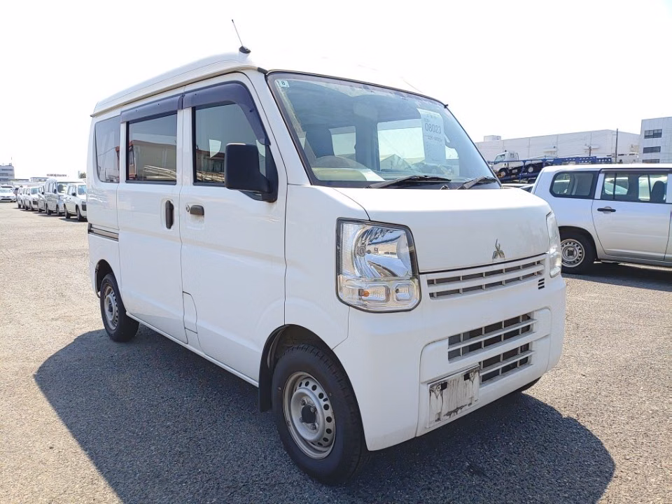 MITSUBISHI MINICAB