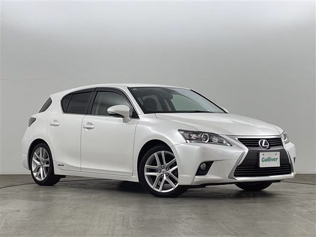 LEXUS CT200H