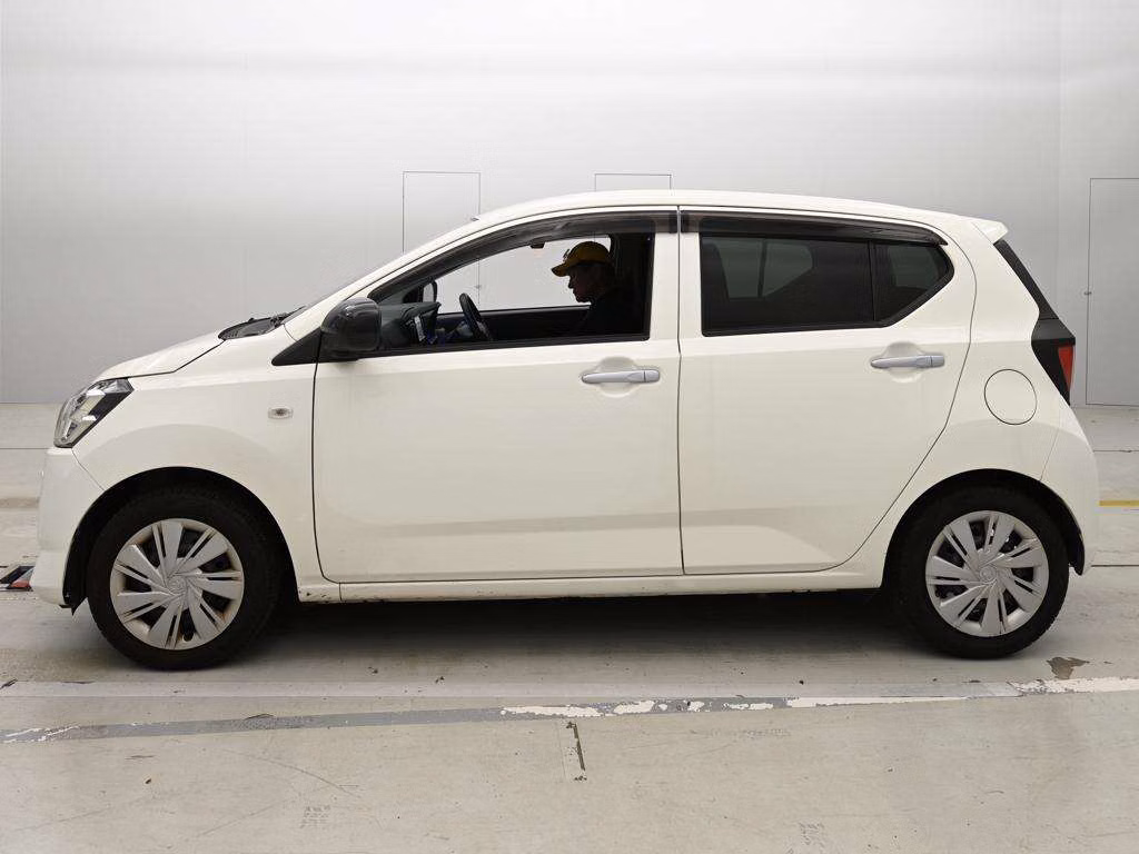 TOYOTA PIXIS EPOCH