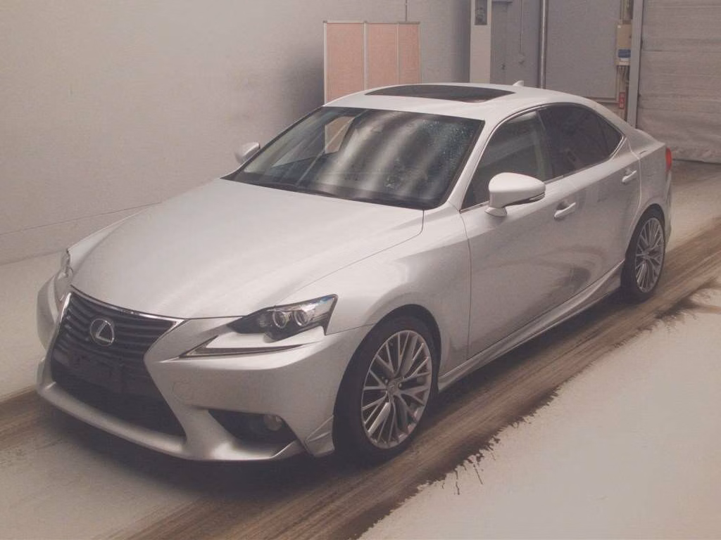 Lexus IS300h