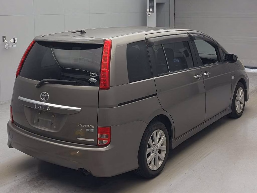 TOYOTA ISIS