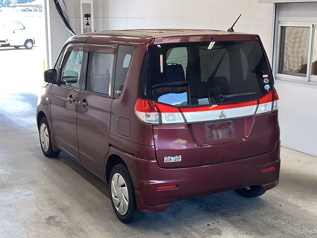 MITSUBISHI DELICA D:2