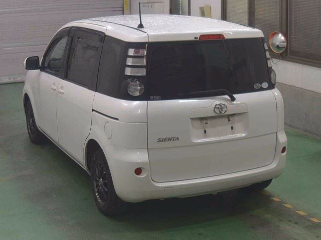 TOYOTA SIENTA