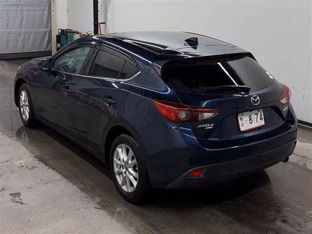 MAZDA AXELA