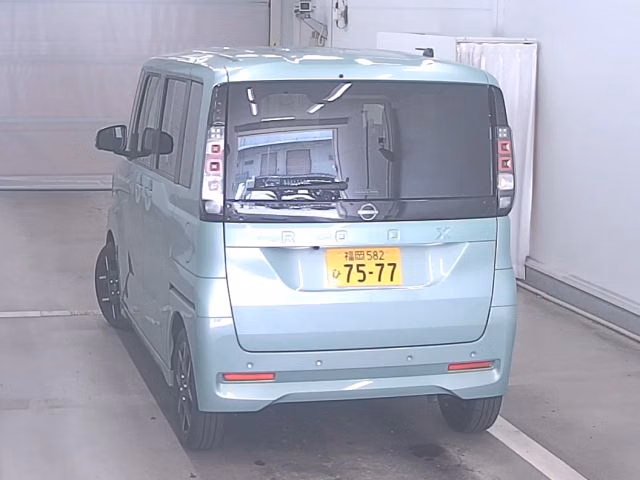 NISSAN ROOX