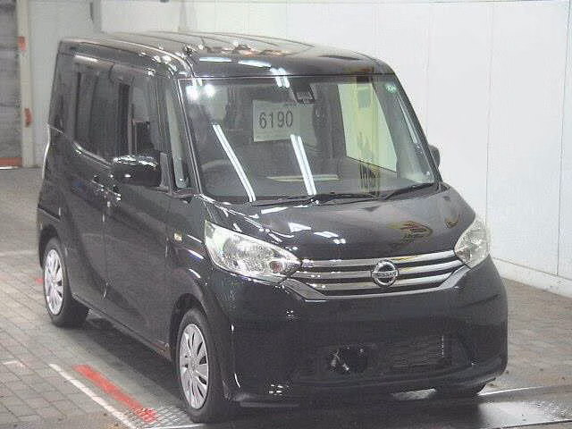 Nissan DAYZ Roox