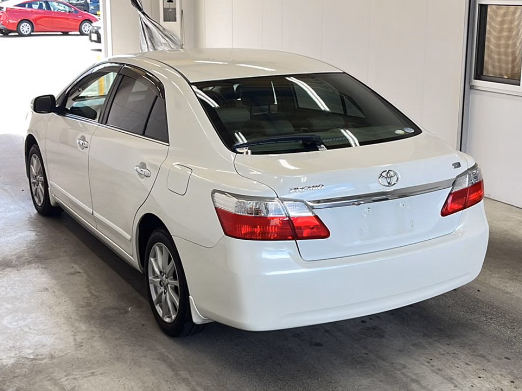 TOYOTA PREMIO