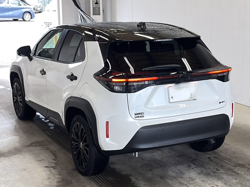TOYOTA YARIS CROSS