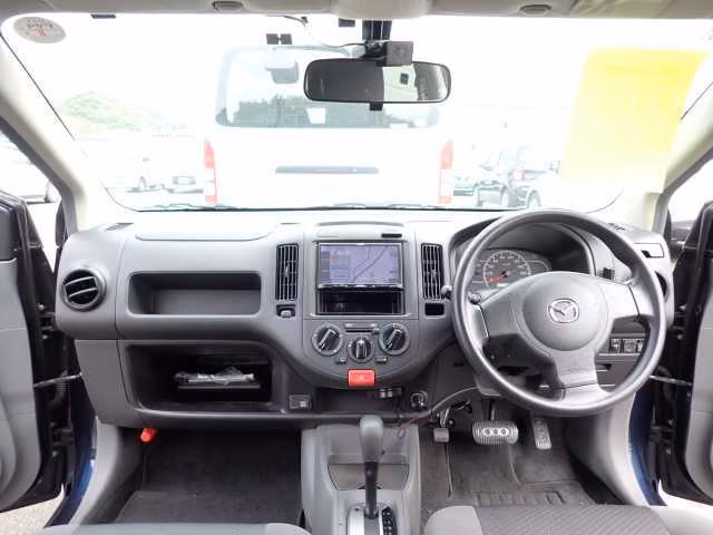 MAZDA FAMILIA