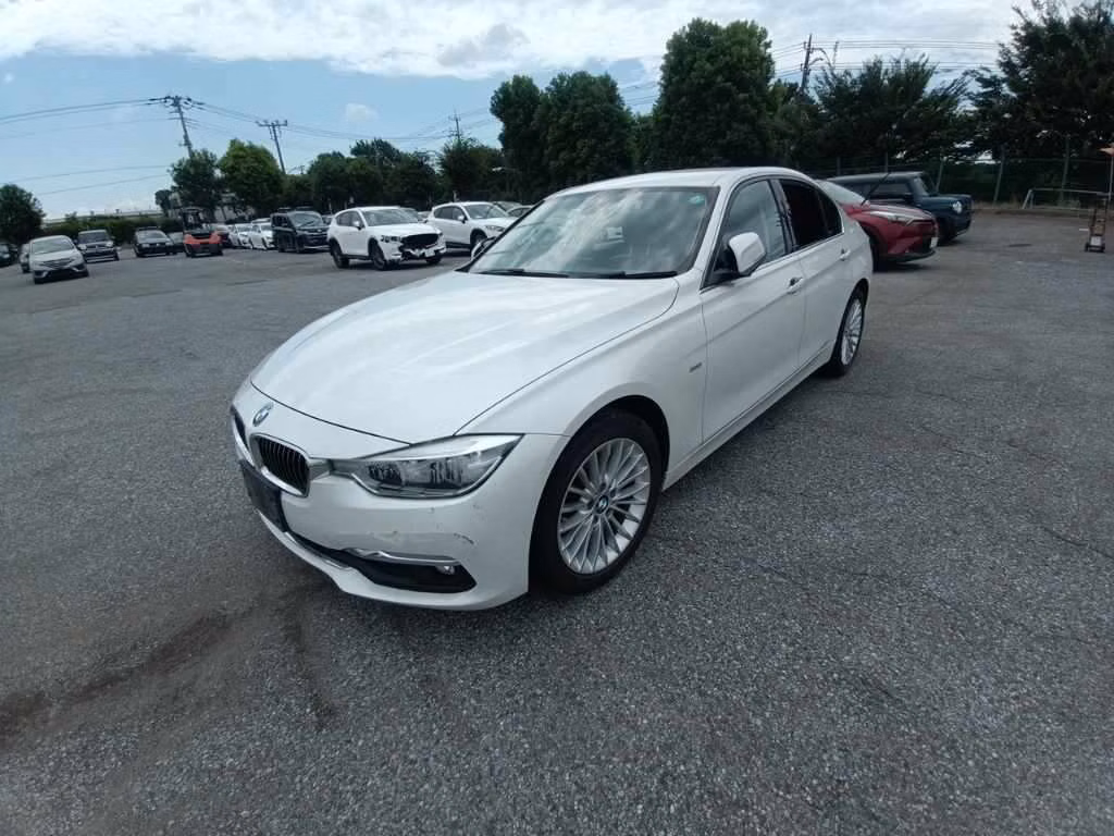 BMW 3-SERIES