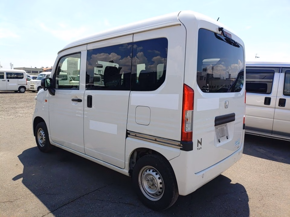 HONDA N-VAN