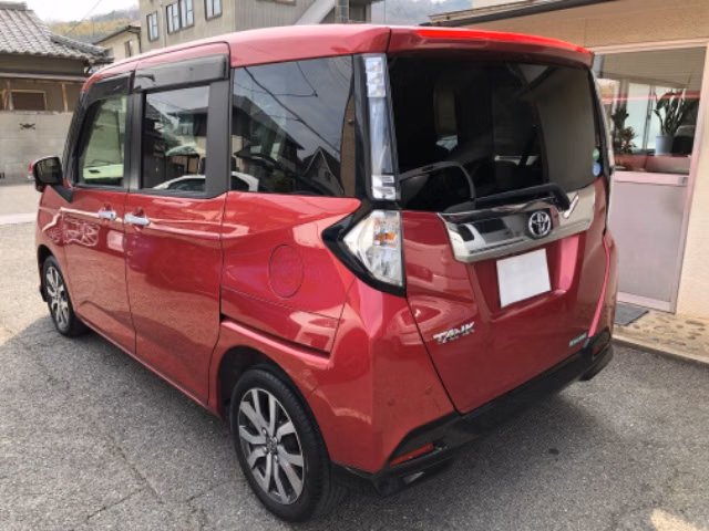 TOYOTA TANK