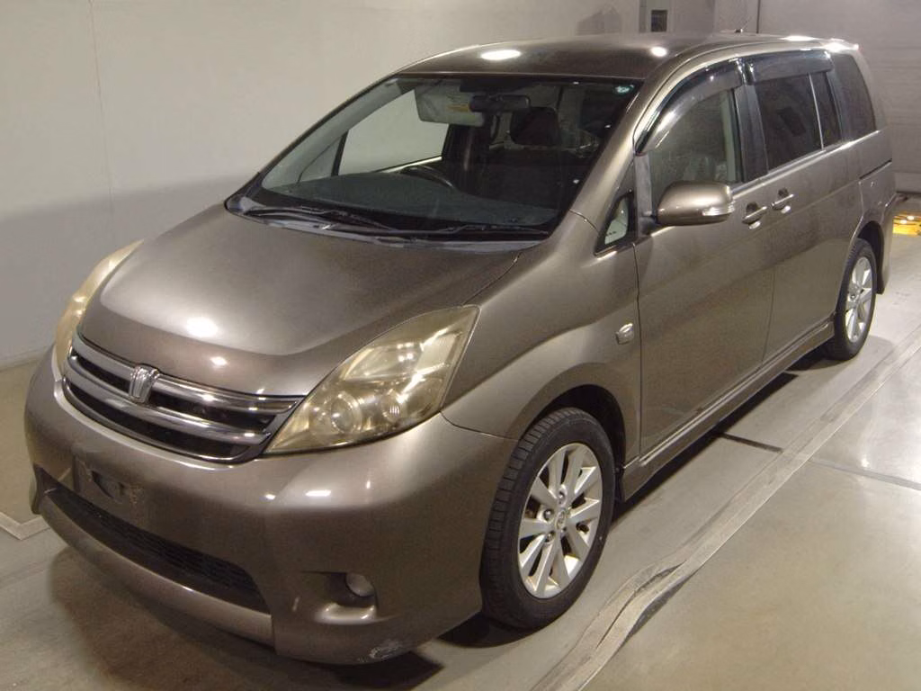 TOYOTA ISIS
